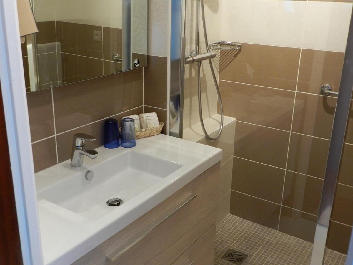 Grand Hotel Moriaz Le Lavandou Εξωτερικό φωτογραφία