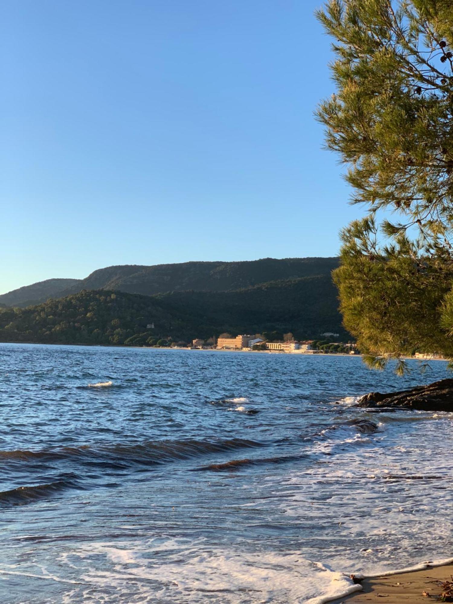 Grand Hotel Moriaz Le Lavandou Εξωτερικό φωτογραφία
