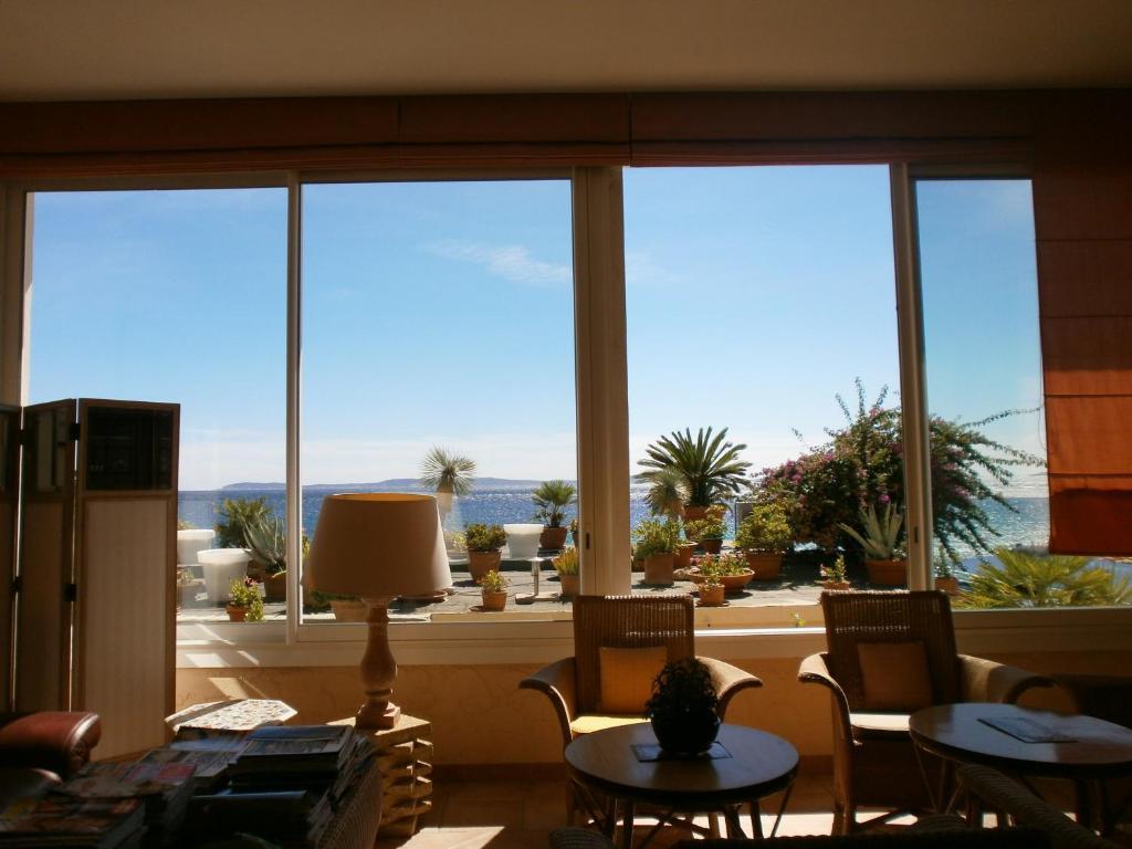 Grand Hotel Moriaz Le Lavandou Εξωτερικό φωτογραφία