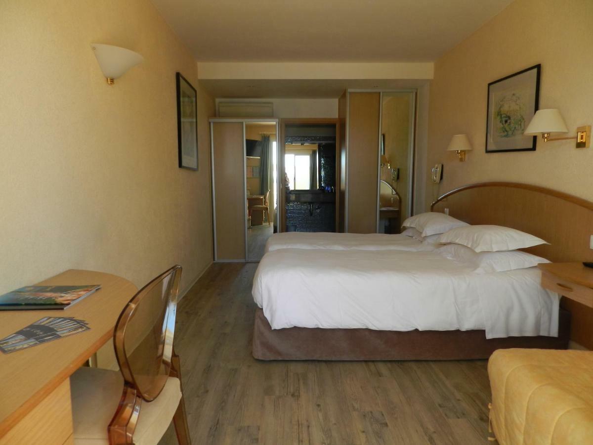 Grand Hotel Moriaz Le Lavandou Εξωτερικό φωτογραφία