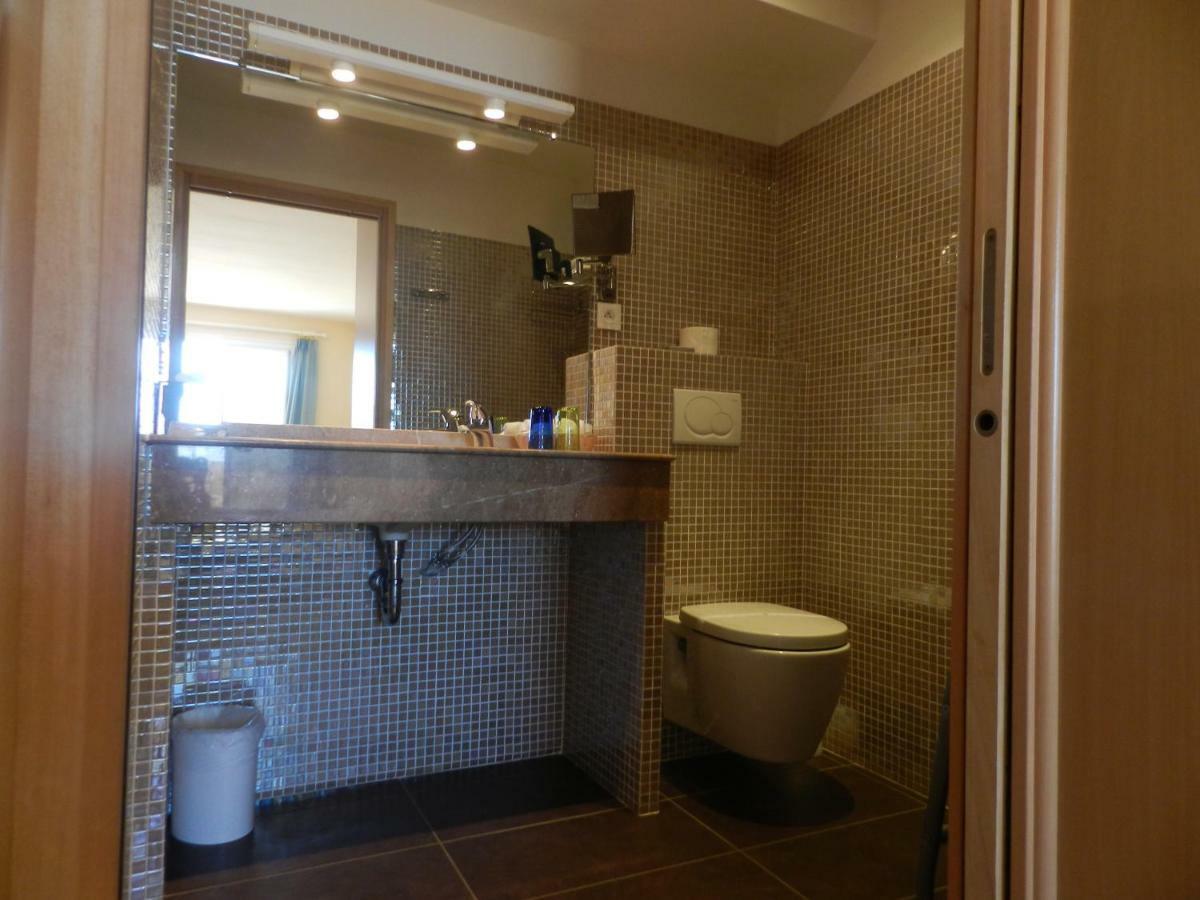 Grand Hotel Moriaz Le Lavandou Εξωτερικό φωτογραφία